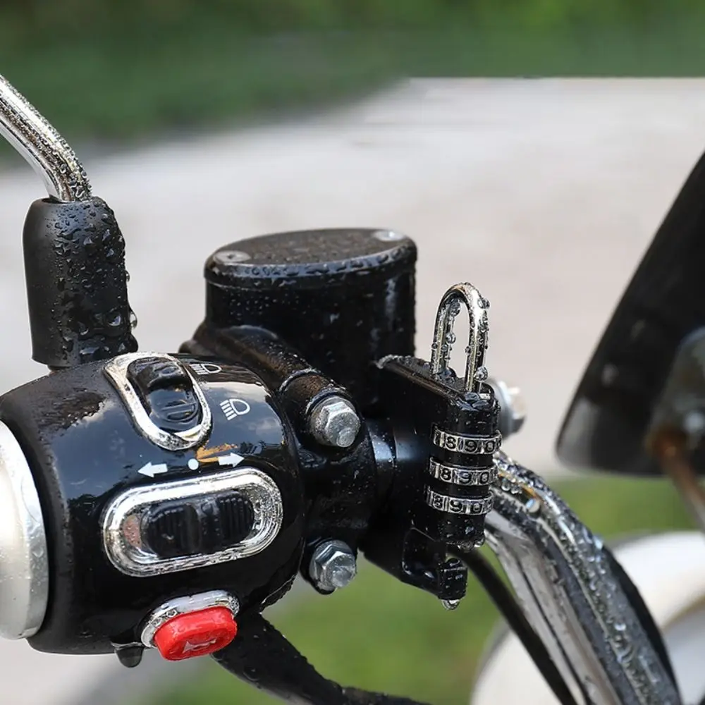 Трехзначный кодовый замок для шлема, прочный, нержавеющий, водонепроницаемый, противоугонный, из сплава, для мотоцикла
Трехзначный кодовый замок для шлема, прочный, нержавеющий, водонепроницаемый, противоугонный, из сплава, для мотоцикла