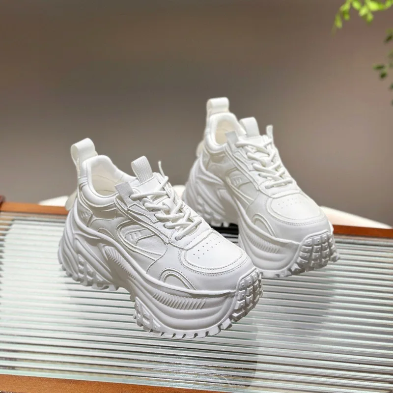 Thick-soled Genuine Leather White Shoes Women Skate Shoes Height Increase 8CM Fashion Casual Chunky Sneakers
Thick-soled Genuine Leather White Shoes Women Skate Shoes Height Increase 8CM Fashion Casual Chunky Sneakers