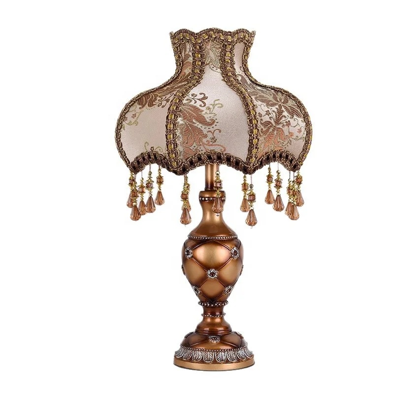 &c Vintage Style Luxury Home Lighting Decorative Desk Lamp Elegant Resin Table Lamp for Dining Room Bedroom Living Room Decor
&c Vintage Style Luxury Home Lighting Decorative Desk Lamp Elegant Resin Table Lamp for Dining Room Bedroom Living Room Decor