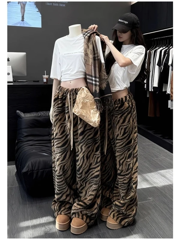 Loose Fit Tiger Print Casual Pants Men Women Autumn Winter Warm Straight Leg Trousers Couple Boyfriend Sle Non-Stretch
Loose Fit Tiger Print Casual Pants Men Women Autumn Winter Warm Straight Leg Trousers Couple Boyfriend Sle Non-Stretch