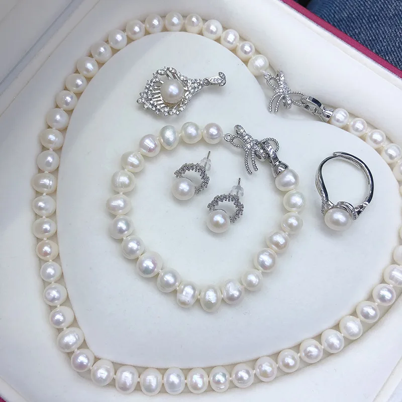 New Product Recommendation: Natural Freshwater Pearl Necklace Set, Light Luxury Butterfly Clasp, Fashionable Original Color Pear
New Product Recommendation: Natural Freshwater Pearl Necklace Set, Light Luxury Butterfly Clasp, Fashionable Original Color Pear