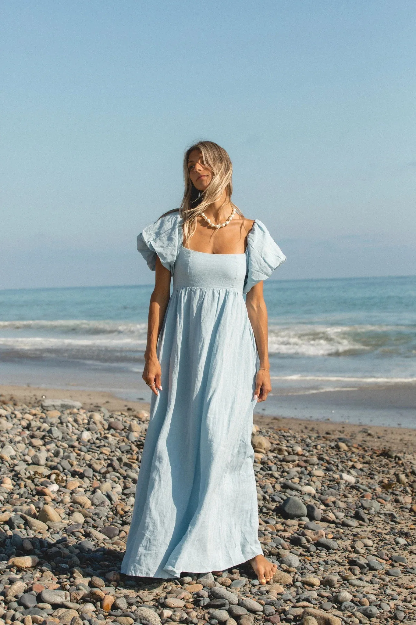 Bornladies 2026 Summer New Square Neck Dress Puff Sleeve Waist-Cinching Beach Resort Seaside Wear
Bornladies 2026 Summer New Square Neck Dress Puff Sleeve Waist-Cinching Beach Resort Seaside Wear