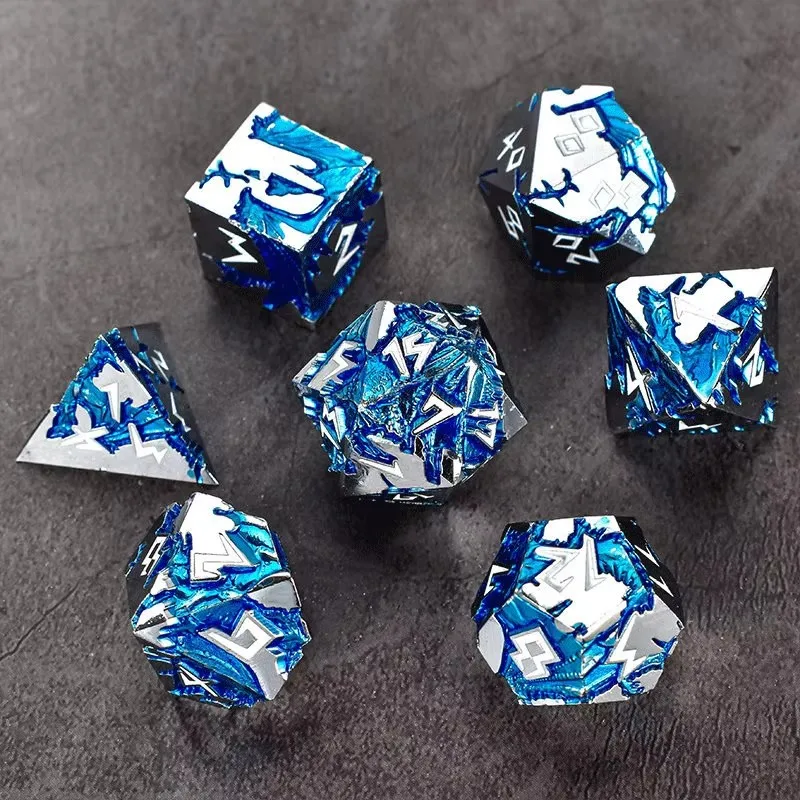 Dragon Metal Dice Set Creative Board Game Zinc Alloy Dice for Dungeons and Dragons TRPG DND Role Playing games polyhedral Dice
Dragon Metal Dice Set Creative Board Game Zinc Alloy Dice for Dungeons and Dragons TRPG DND Role Playing games polyhedral Dice