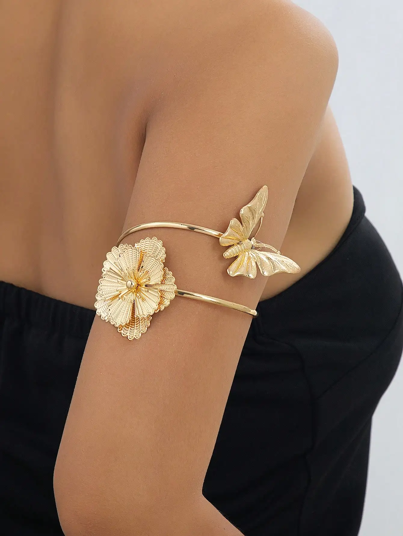 1pc Gold-Plated Butterfly & Flower Double-Layer Armband, Bohemian Style Body Jewelry For Women, Summer
1pc Gold-Plated Butterfly & Flower Double-Layer Armband, Bohemian Style Body Jewelry For Women, Summer