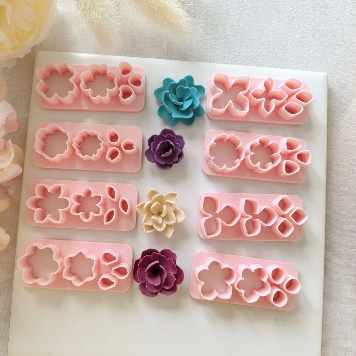 5 In 1 Petal Flower Shape Polymer Clay Cutters Mold Soft Ceramic CLya Making Earring Jewelry Pendant Cutting Die Handmade Tools
5 In 1 Petal Flower Shape Polymer Clay Cutters Mold Soft Ceramic CLya Making Earring Jewelry Pendant Cutting Die Handmade Tools