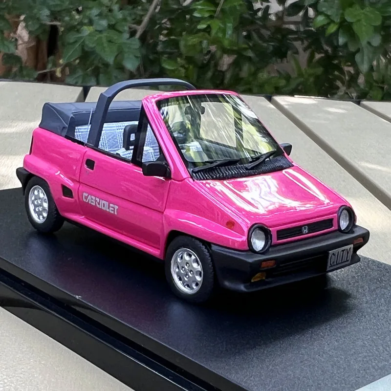 Hi-story 1:43 scale Handmade Model Cars,Honda CITY cabriolet (1984),Resin Model for collection and display
Hi-story 1:43 scale Handmade Model Cars,Honda CITY cabriolet (1984),Resin Model for collection and display