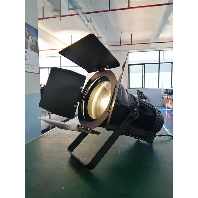 #forFree shipping F10 Barndoors 10 inch 8-Leaf Adjustable Barn Doors is Compatible with F10 Fresnel for Bowens Mount LED lights
#forFree shipping F10 Barndoors 10 inch 8-Leaf Adjustable Barn Doors is Compatible with F10 Fresnel for Bowens Mount LED lights