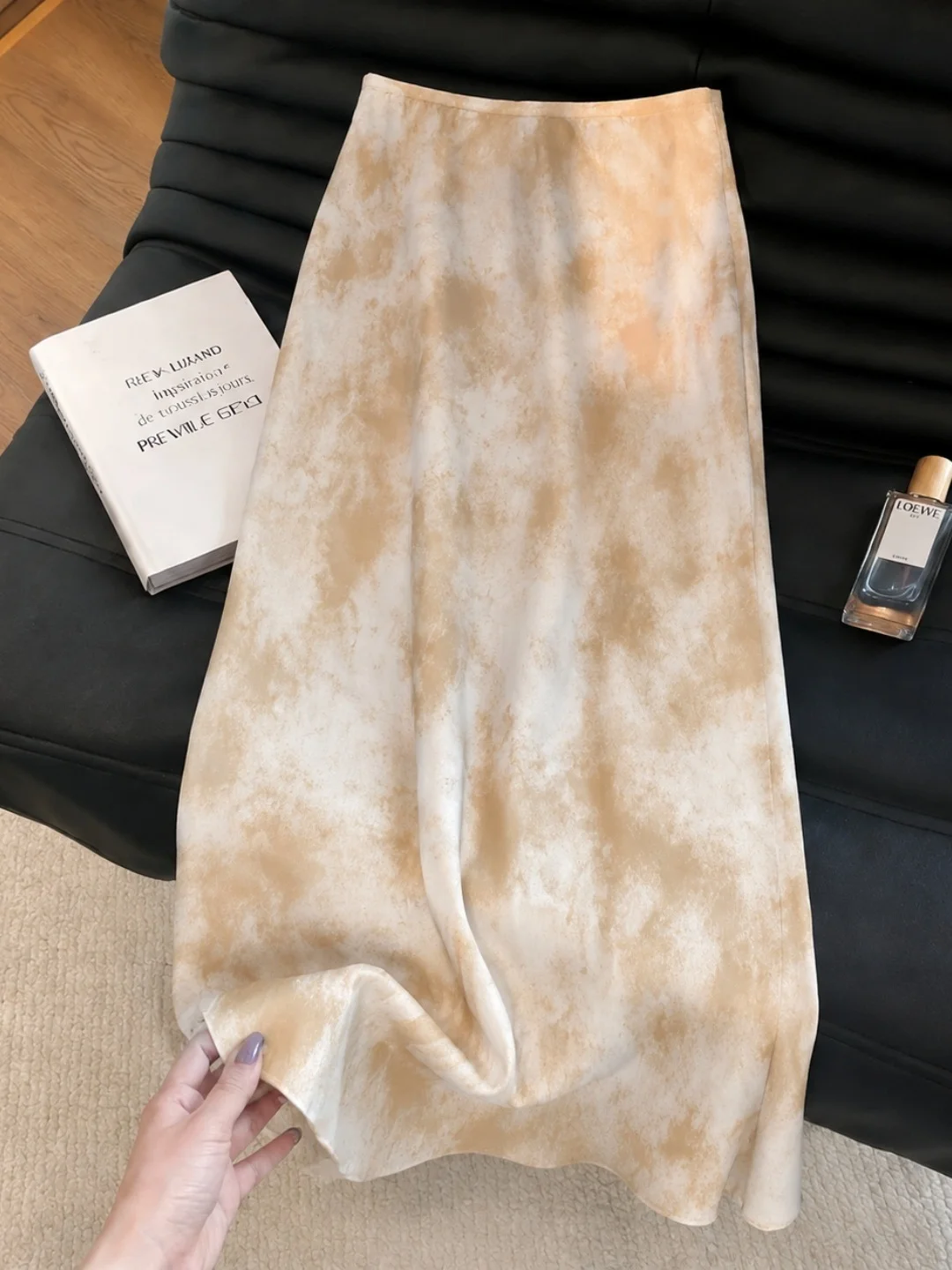 High Waist Color Block Design Skirt Stylish Versatile Slimming Long Dress Korean Style Commute Daily Use Other Materials
High Waist Color Block Design Skirt Stylish Versatile Slimming Long Dress Korean Style Commute Daily Use Other Materials