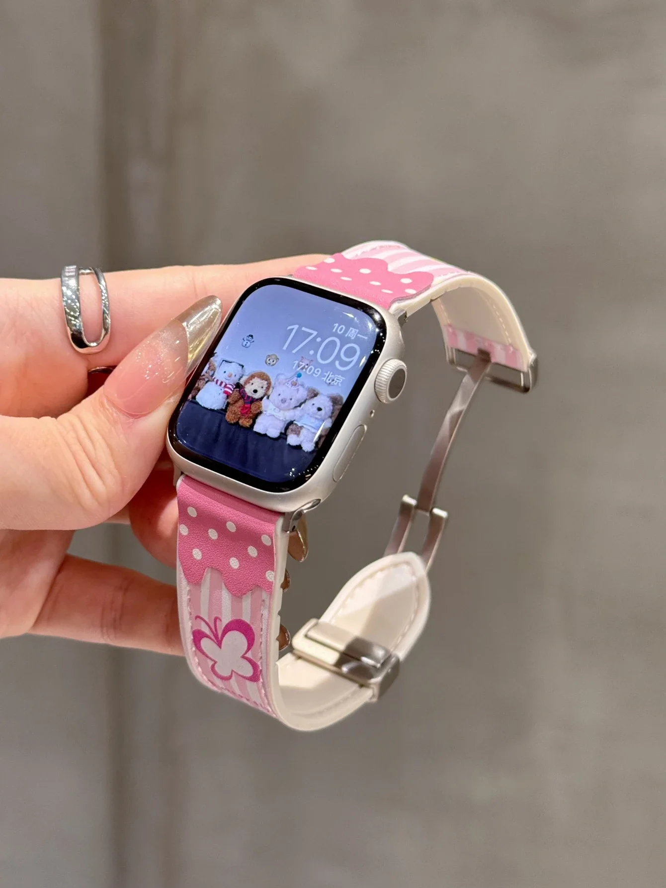 Luxury Colorful Magnetic Leather loop silicone Correa For Apple Watch band Series 38mm 40mm 41mm 42mm 44mm 45mm 46mm Strap
Luxury Colorful Magnetic Leather loop silicone Correa For Apple Watch band Series 38mm 40mm 41mm 42mm 44mm 45mm 46mm Strap