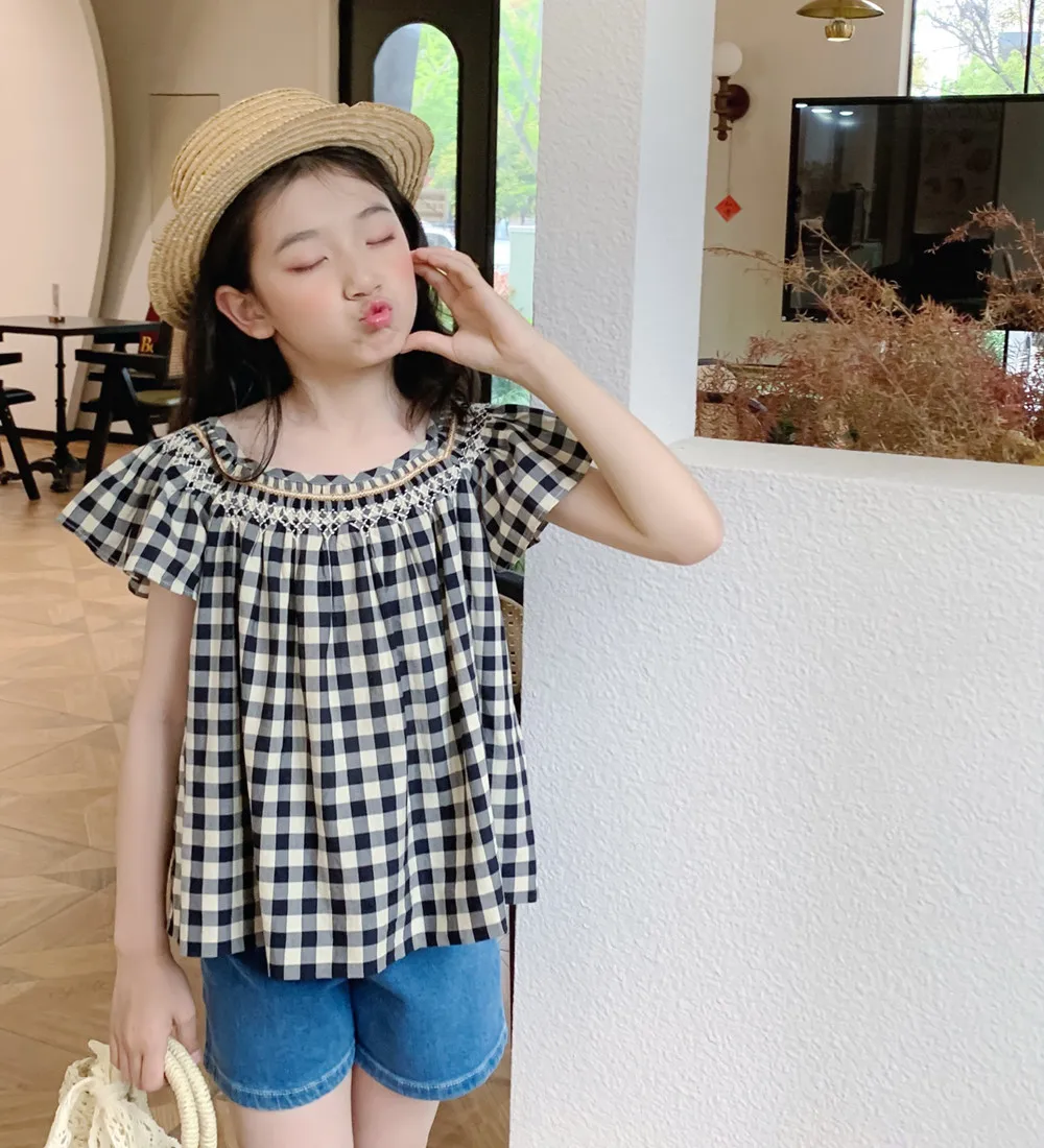 baby tops kids girl clothes hand embroidery Classic checkered pattern flying sleeve top French one shoulder T-shirt
baby tops kids girl clothes hand embroidery Classic checkered pattern flying sleeve top French one shoulder T-shirt