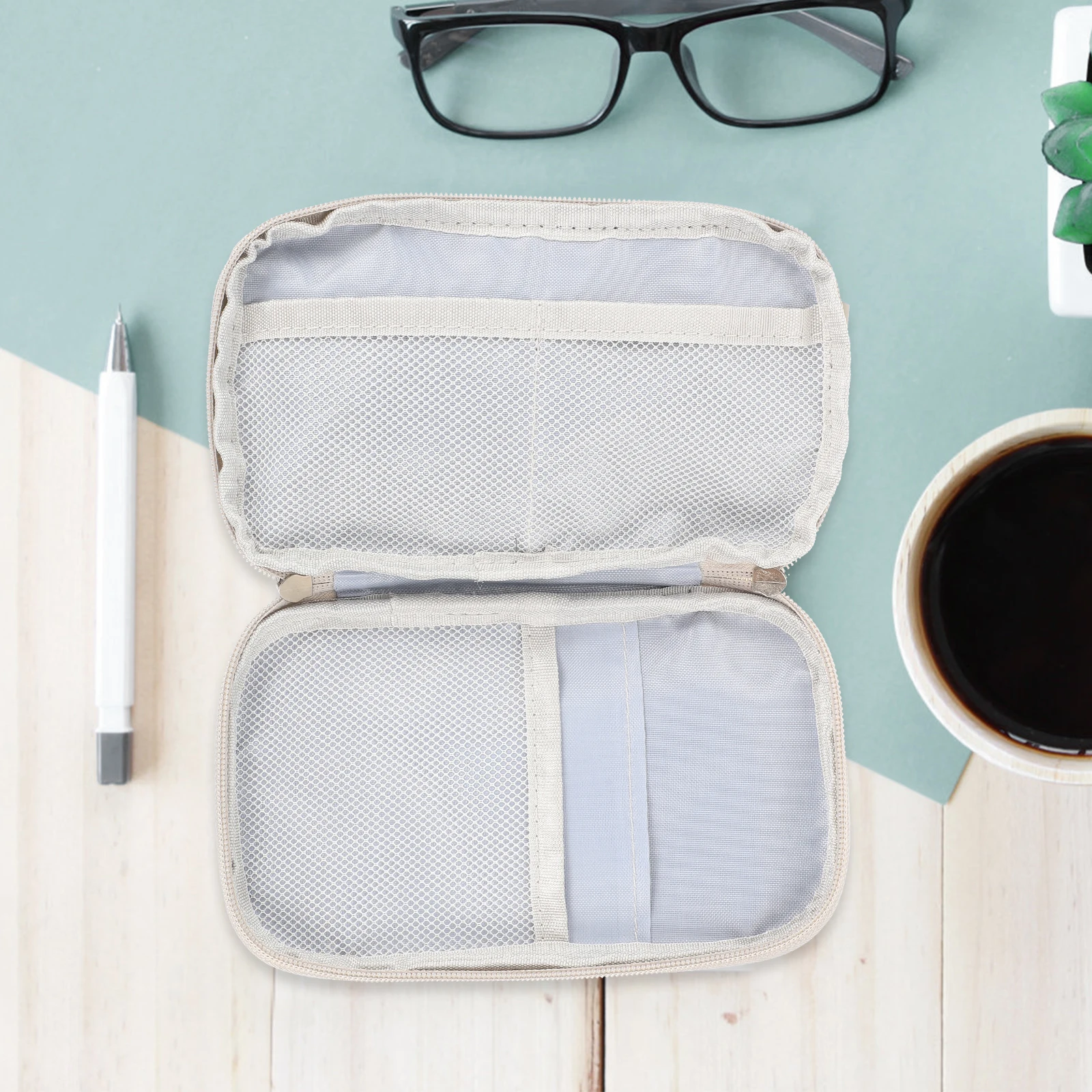 Nylon Pencil Case Grey Portable Storage Bag for Children Multi Function Pen Pouch School Supplies Large Capacity Zipper Pencil
Nylon Pencil Case Grey Portable Storage Bag for Children Multi Function Pen Pouch School Supplies Large Capacity Zipper Pencil