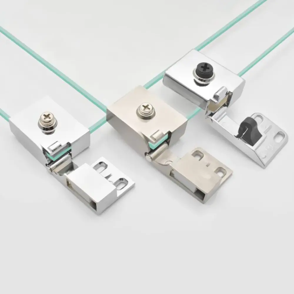 Самозакрывающийся шкаф из цинкового сплава, бескаркасный зажим, петля для стеклянной двери, петля для двери шкафа, мебельные аксессуары
Самозакрывающийся шкаф из цинкового сплава, бескаркасный зажим, петля для стеклянной двери, петля для двери шкафа, мебельные аксессуары