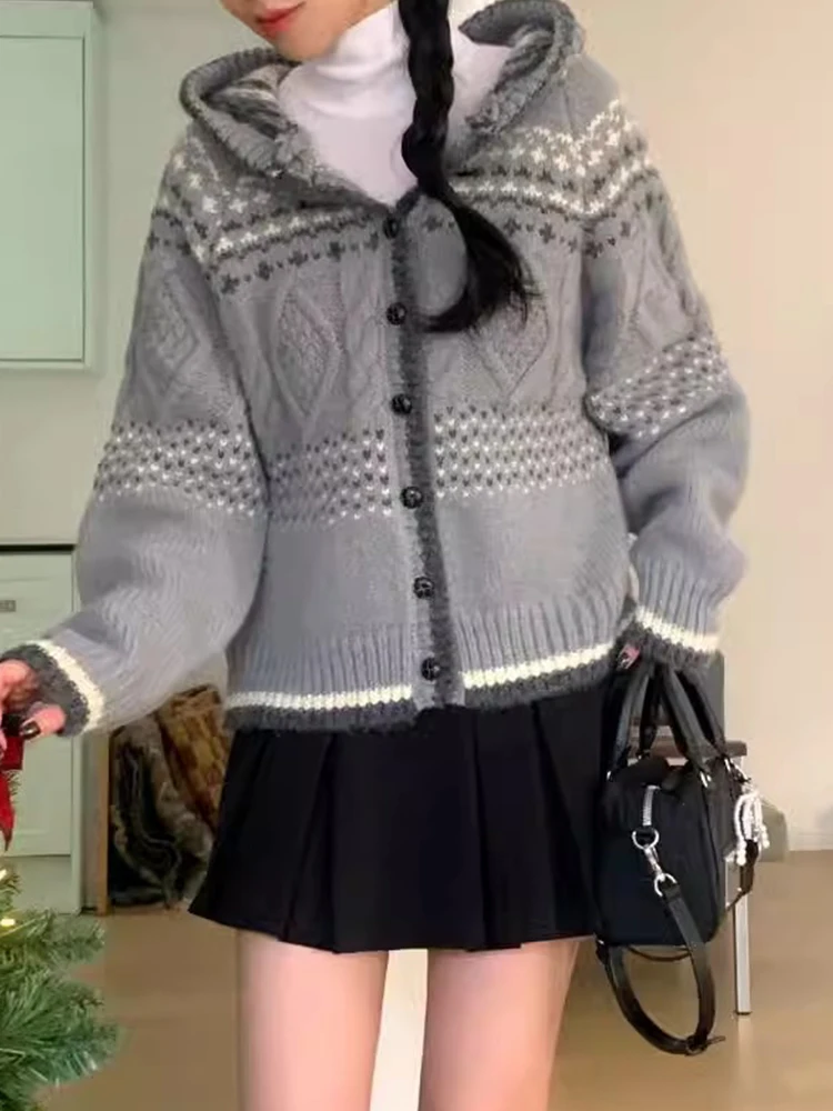 Korea Chic Winter Retro Lazy Wind Single-breasted Contrast Jacquard Long-sleeved Jackets Hooded Knitted Sweater Coat Woman
Korea Chic Winter Retro Lazy Wind Single-breasted Contrast Jacquard Long-sleeved Jackets Hooded Knitted Sweater Coat Woman