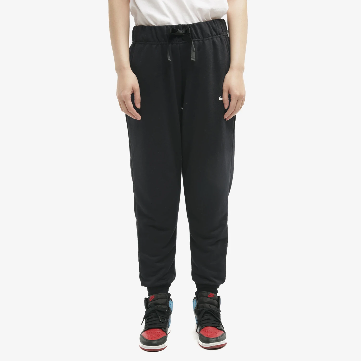 Женские дышащие повседневные спортивные трикотажные брюки Nike Authentic Slim Fit CV7243-010
Женские дышащие повседневные спортивные трикотажные брюки Nike Authentic Slim Fit CV7243-010