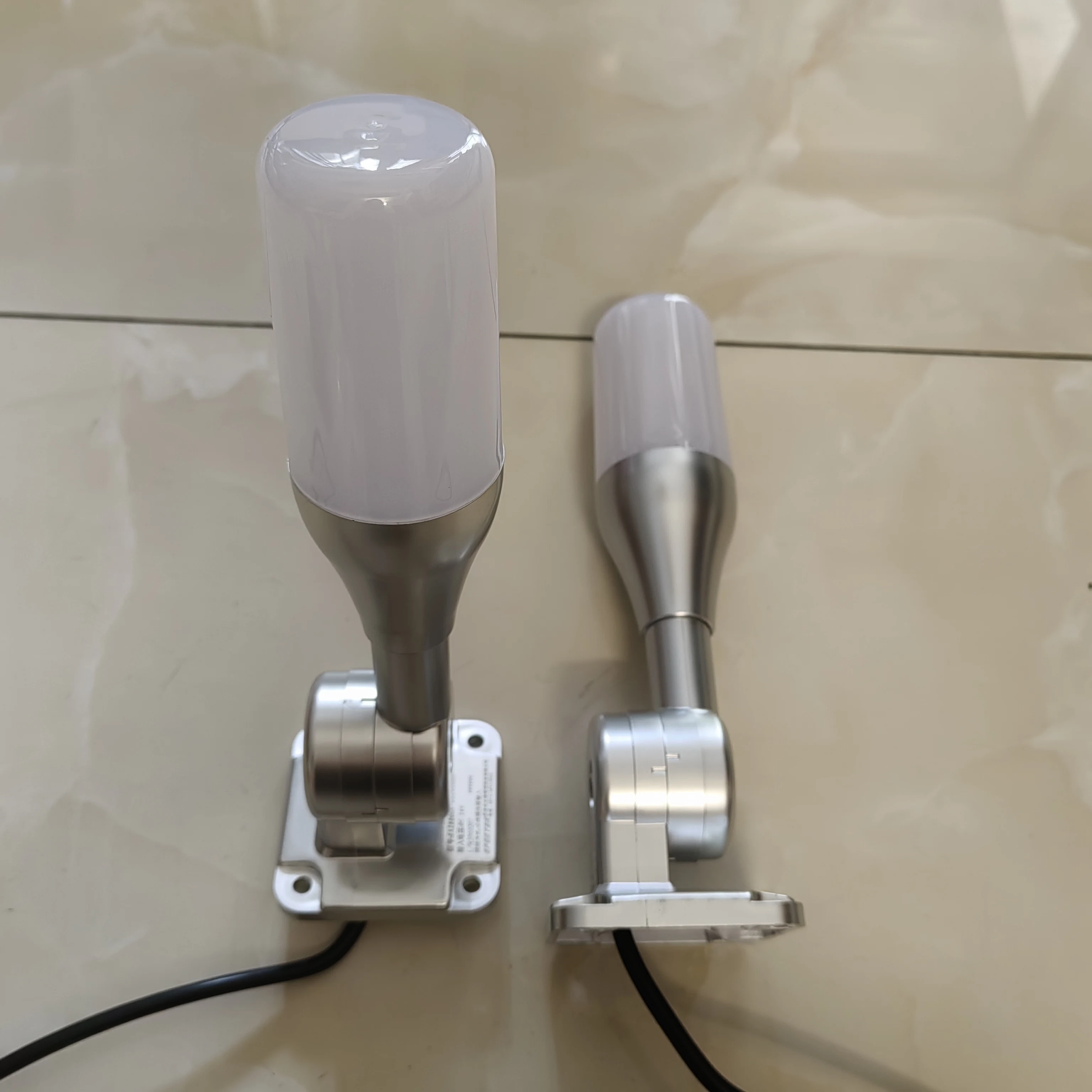 2PCS 1 layer Tricolor Foldable24V Led Warning Alarm Led Signal Tower Caution Light For CNC Machines Indicator Fault Safety Light
2PCS 1 layer Tricolor Foldable24V Led Warning Alarm Led Signal Tower Caution Light For CNC Machines Indicator Fault Safety Light