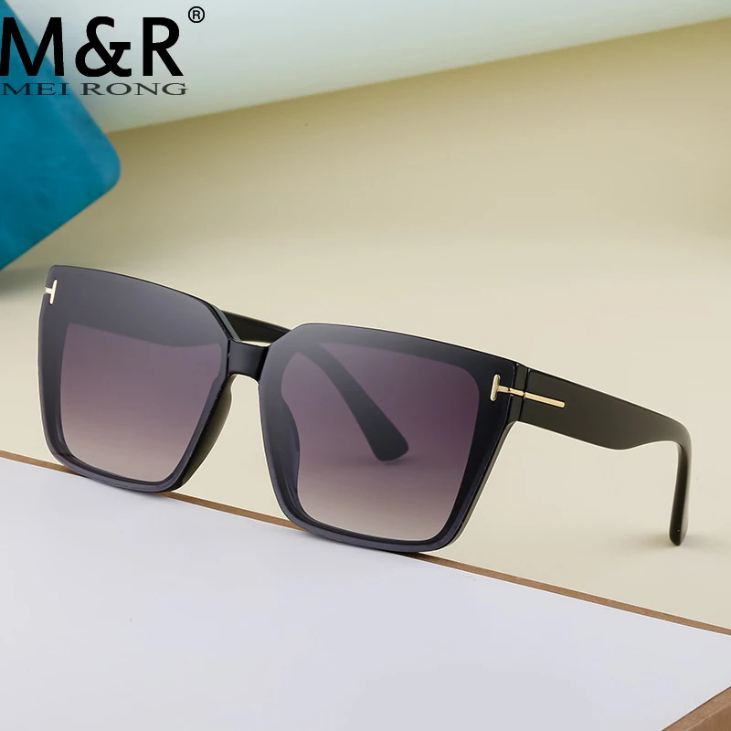 2023 Fashionable Simplicity Women's Square Sunglasses High-end White Gradient Frame Men's Outdoor Driving UV Resistant Glasses
2023 Fashionable Simplicity Women's Square Sunglasses High-end White Gradient Frame Men's Outdoor Driving UV Resistant Glasses
