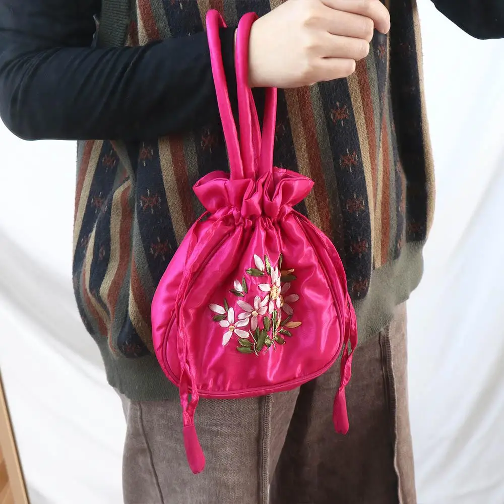 Атласная шелковая сумка Hanfu на шнурке, сумка для мамы с листьями, сумка с вышивкой и цветком, сумка для хранения, маленький кошелек в этническом стиле, кошелек на открытом воздухе 
Атласная шелковая сумка Hanfu на шнурке, сумка для мамы с листьями, сумка с вышивкой и цветком, сумка для хранения, маленький кошелек в этническом стиле, кошелек на открытом воздухе