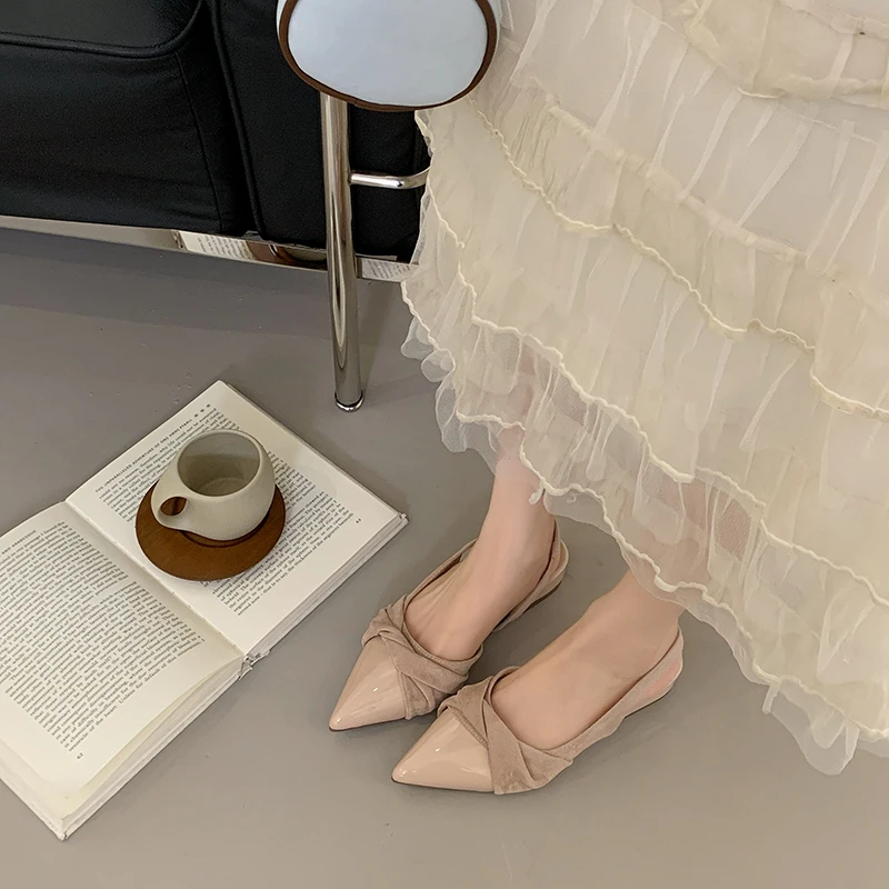 Fashion French Women's Shoes Summer New Pointed Heels Comfor Women's Slippers Simple Women's Heels Sandals
Fashion French Women's Shoes Summer New Pointed Heels Comfor Women's Slippers Simple Women's Heels Sandals