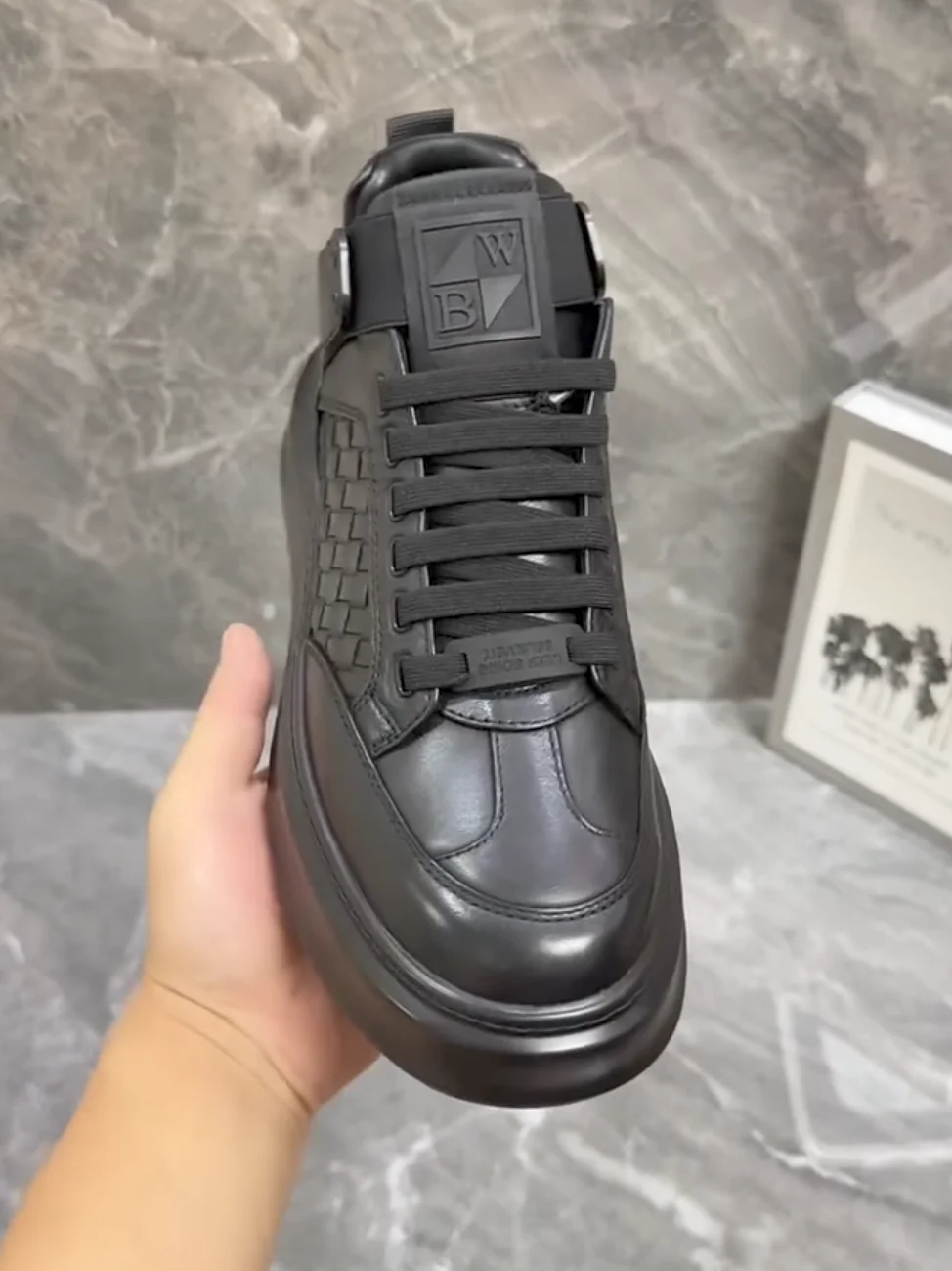 High-Quali Casual Men's Leather oes Comfortable Faionable Youth Trend round Toe Flat Heel Wear-Resistant Rubber Sole
High-Quali Casual Men's Leather oes Comfortable Faionable Youth Trend round Toe Flat Heel Wear-Resistant Rubber Sole