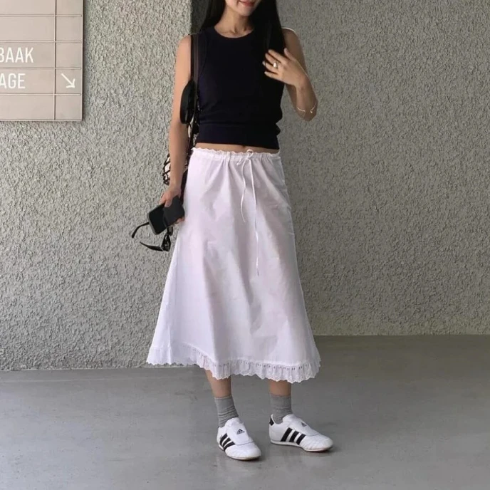 Women Lace Embroidery Patchwork White Cotton Midi Skirt Elastic Waist Casual Fashion A-Line Pleated dress
Women Lace Embroidery Patchwork White Cotton Midi Skirt Elastic Waist Casual Fashion A-Line Pleated dress