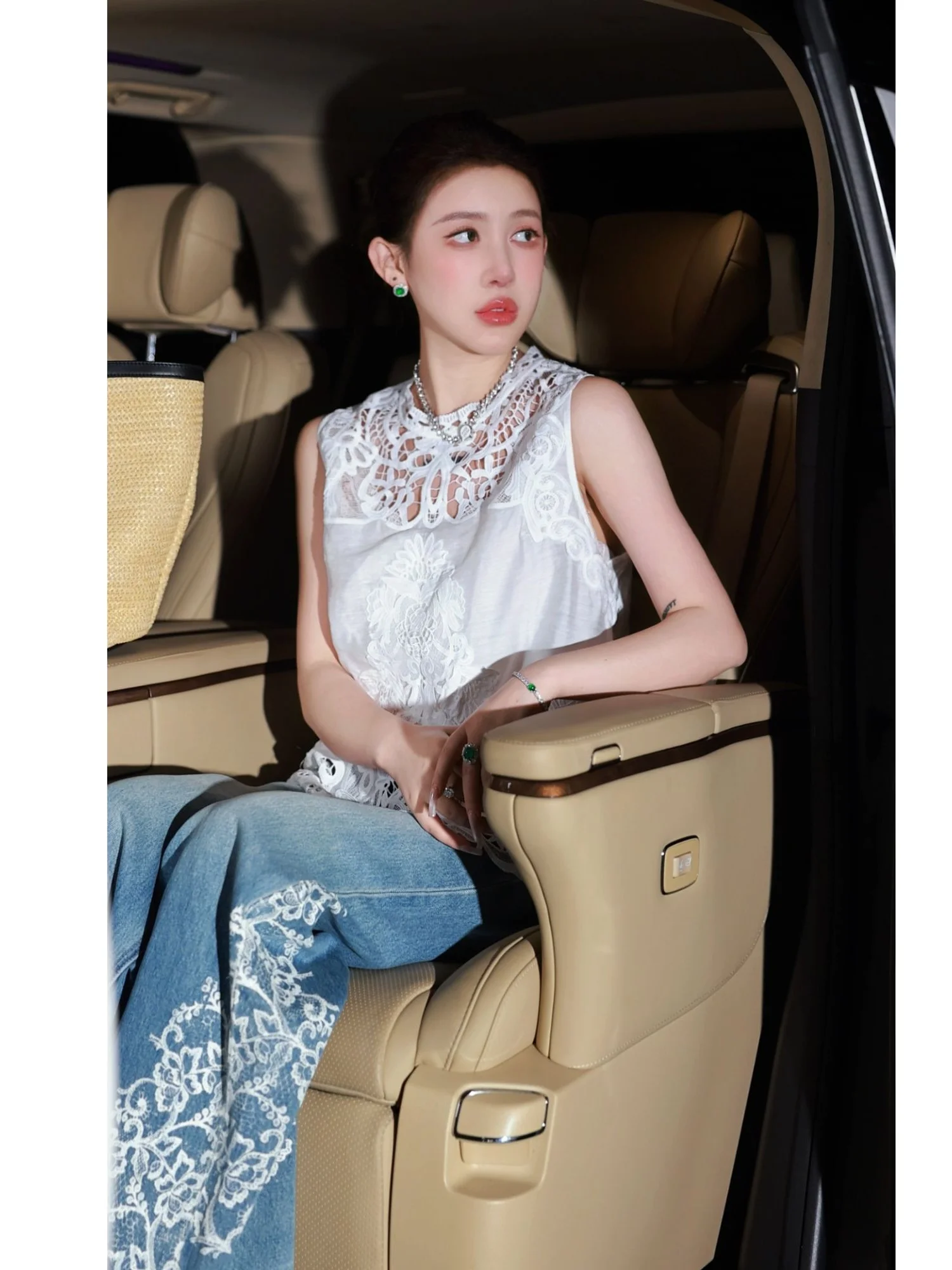 Stylish round Neck Lace Embroidery Casual White Slimming Top Women Pure Color Versatile Leisure G.yantong Coarse Linen DD1313
Stylish round Neck Lace Embroidery Casual White Slimming Top Women Pure Color Versatile Leisure G.yantong Coarse Linen DD1313