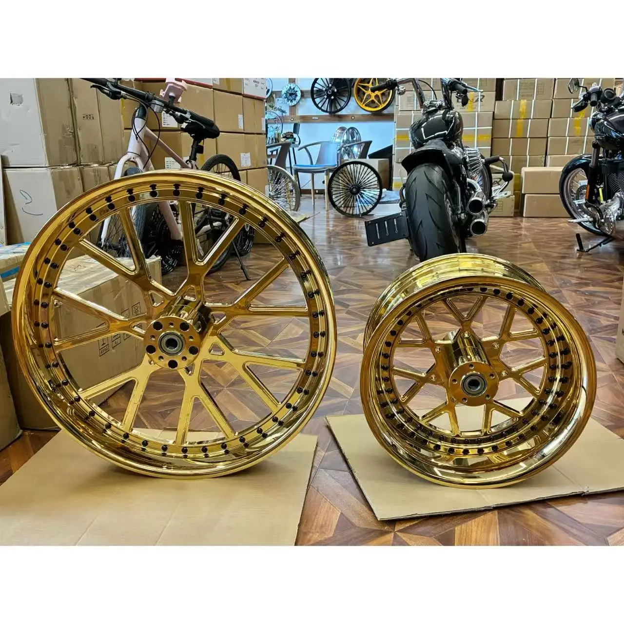 T6061 Custom Made 16-26 Inch Chrome Gold Forged New Wheels for Harley Softail boy Breakout Touring with Hub and Bearing
T6061 Custom Made 16-26 Inch Chrome Gold Forged New Wheels for Harley Softail boy Breakout Touring with Hub and Bearing