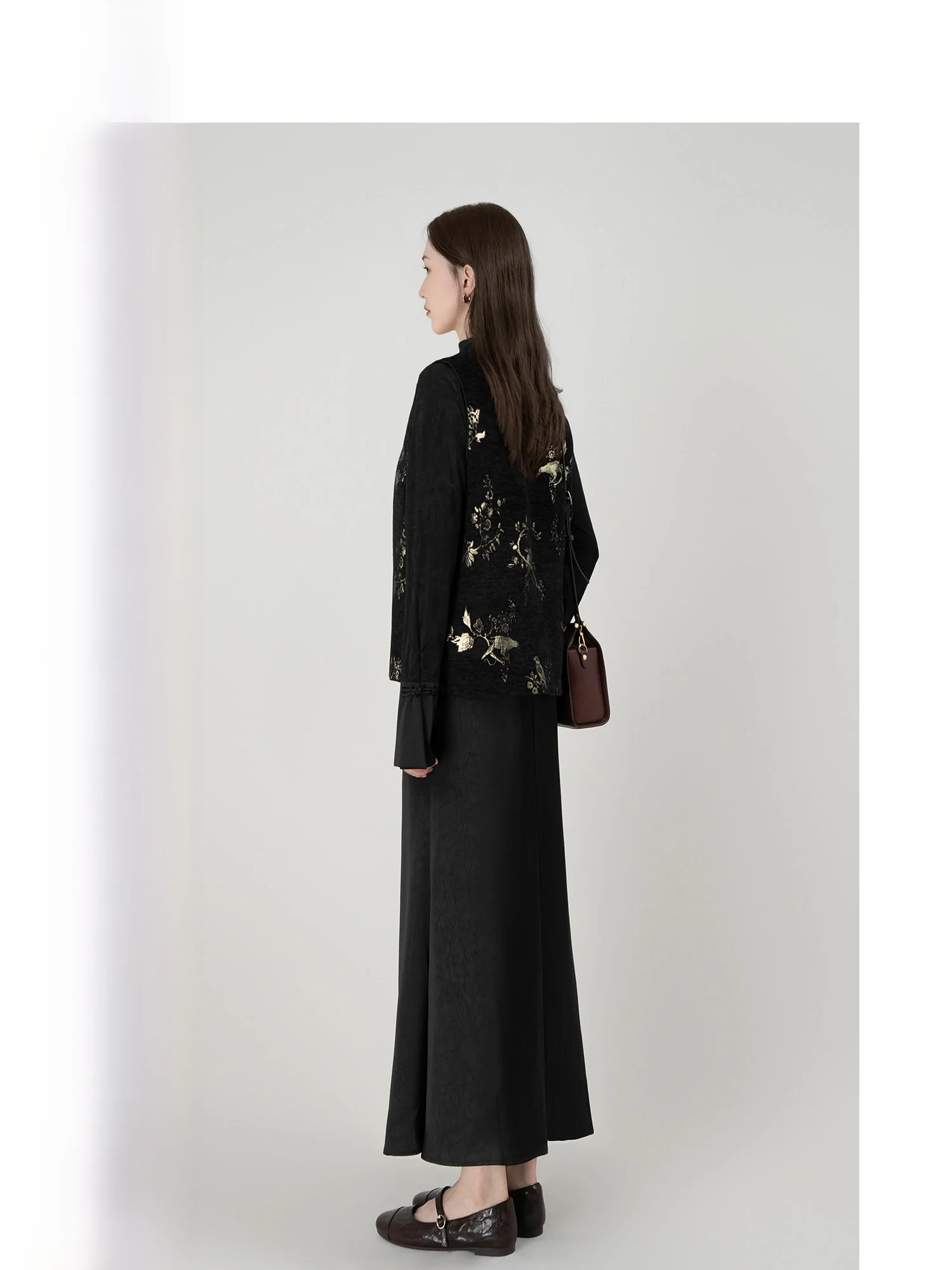 Wavy Egg New Chinese Sle Vest Skirt Set Women's Spring High-End Feeling Tee-piece Set Long Sve High Waist Pure Color
Wavy Egg New Chinese Sle Vest Skirt Set Women's Spring High-End Feeling Tee-piece Set Long Sve High Waist Pure Color