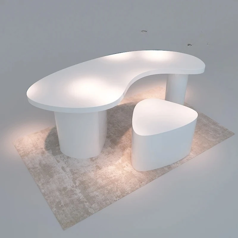 Clothing store Nakajima display table display decorative props high and low water table display stand 
Clothing store Nakajima display table display decorative props high and low water table display stand