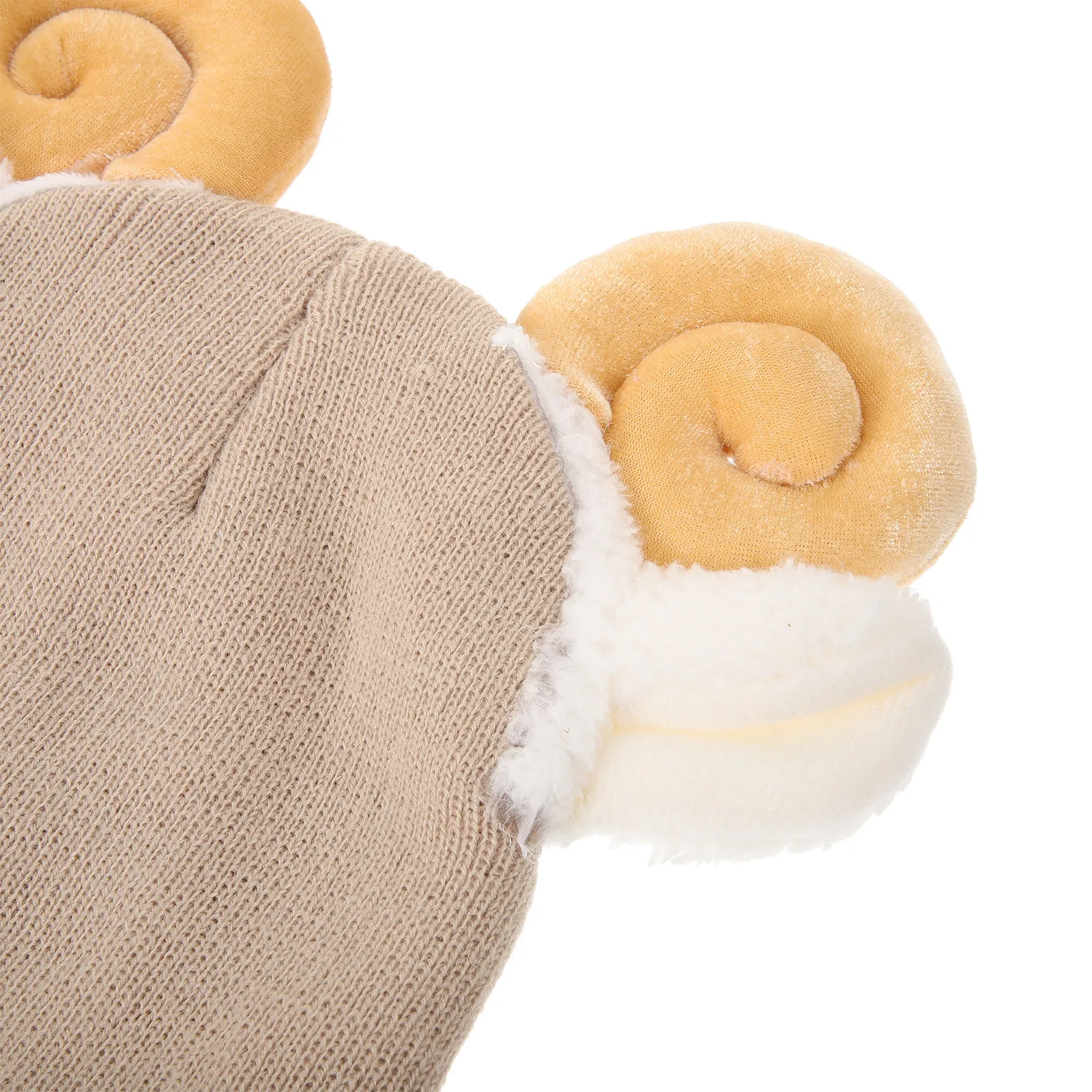 Cartoon Ski Cover Wool Yarn Material Washable Decorative Protective Sleeve Winter Skiing Outdoor Snow Sports Supplies
Cartoon Ski Cover Wool Yarn Material Washable Decorative Protective Sleeve Winter Skiing Outdoor Snow Sports Supplies