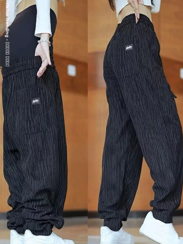 Мужские эластичные повседневные брюки свободного кроя, тонкие летние брюки в полоску, модные универсальные длинные брюки свободного кроя
Мужские эластичные повседневные брюки свободного кроя, тонкие летние брюки в полоску, модные универсальные длинные брюки свободного кроя