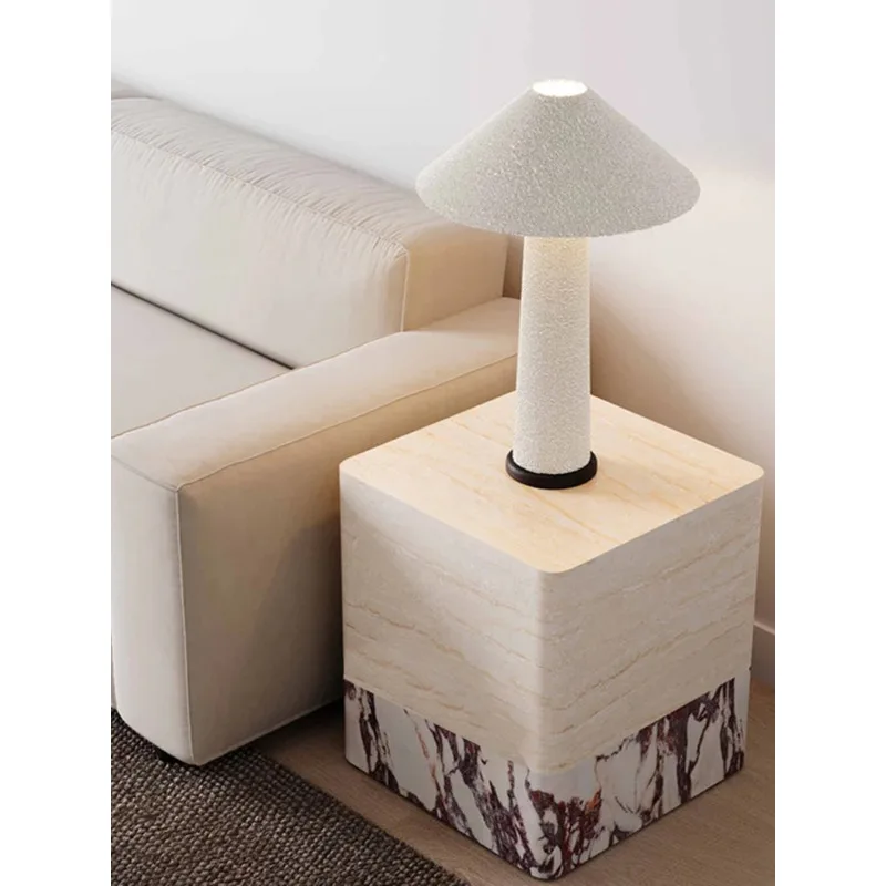 Light luxury high-end edge few natural Bulgari marble edge few living room creative designer art sofa table
Light luxury high-end edge few natural Bulgari marble edge few living room creative designer art sofa table