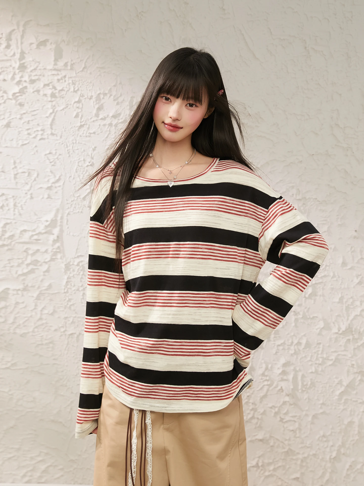Loose Fit Striped round Neck Long Sleeve T-Shirt Women's Korean Style Lazy Fashion UV Protection Top King Prince Cotton Blend
Loose Fit Striped round Neck Long Sleeve T-Shirt Women's Korean Style Lazy Fashion UV Protection Top King Prince Cotton Blend