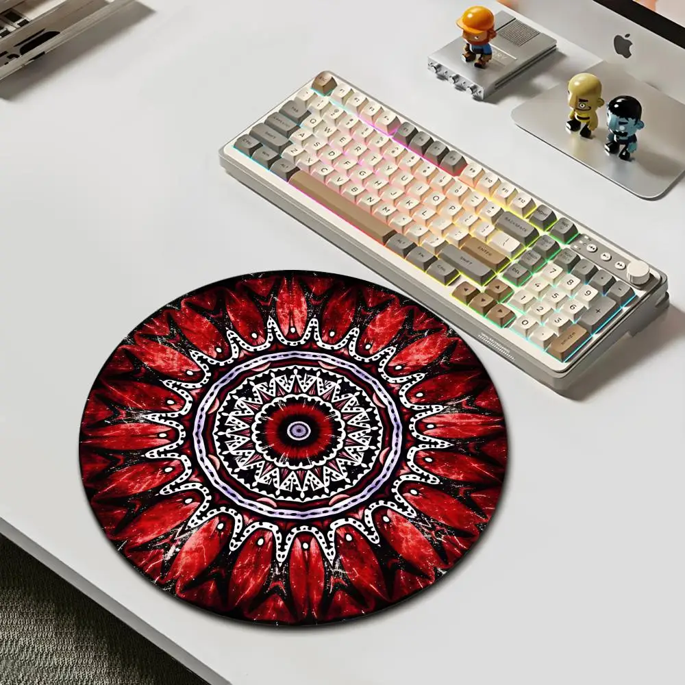 HYBXAXC Vibrant Mandala Floral Mouse Pad Abstract Art HD Non-Slip Rubber Long Desk Pad for Office Gaming Accessories
HYBXAXC Vibrant Mandala Floral Mouse Pad Abstract Art HD Non-Slip Rubber Long Desk Pad for Office Gaming Accessories