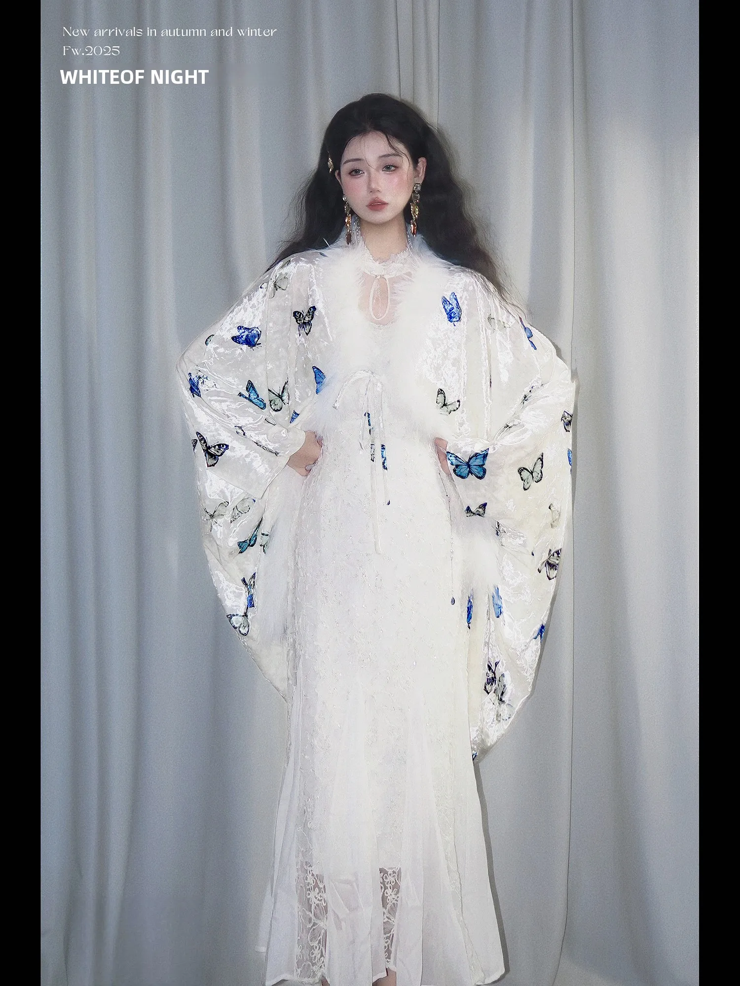 Новое китайское бархатное шило с вышивкой, женское улучшенное зимнее пальто, комплект Hanfu со снежным деревенским шлейфом для женщин
Новое китайское бархатное шило с вышивкой, женское улучшенное зимнее пальто, комплект Hanfu со снежным деревенским шлейфом для женщин