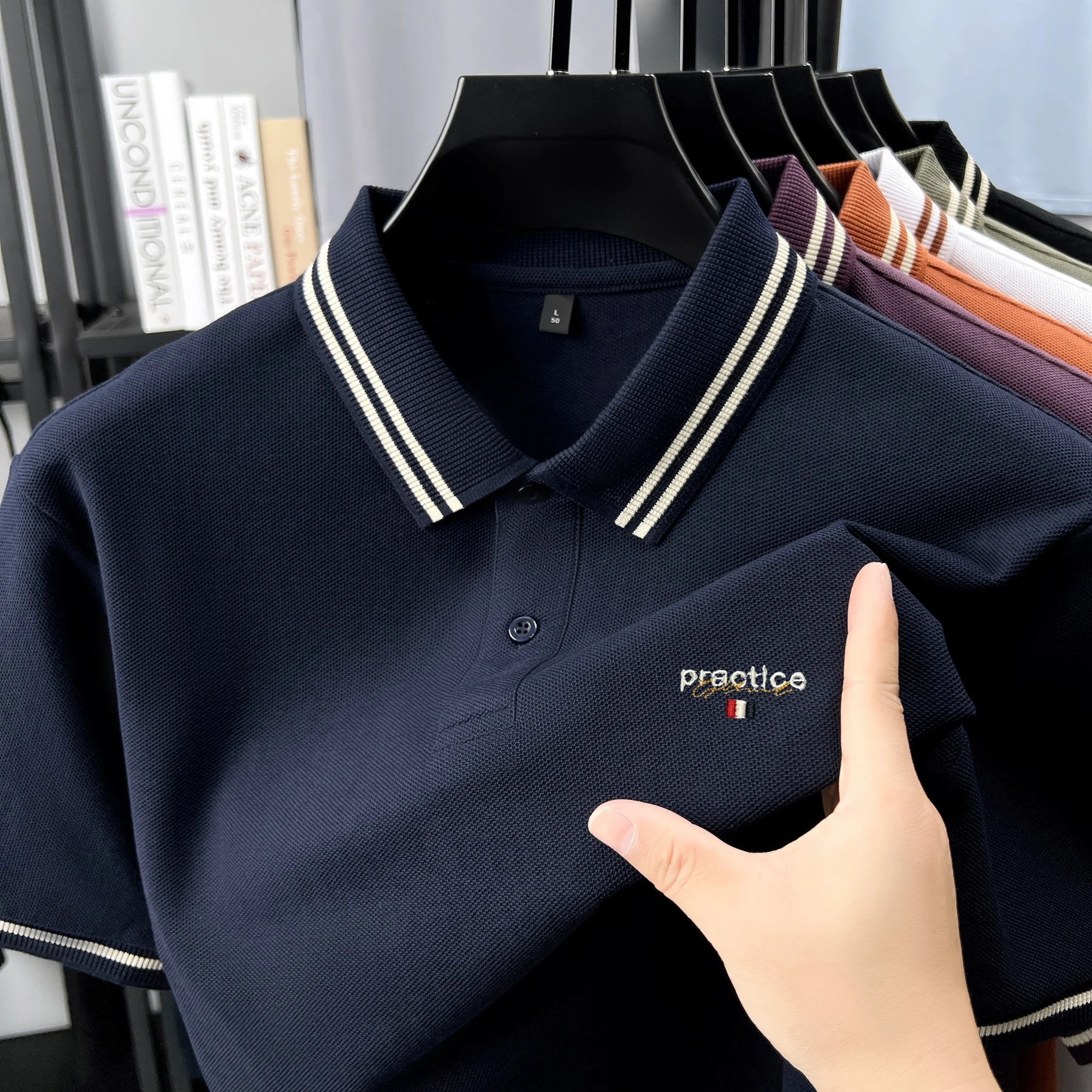 100% pure cotton men summer new polo shirt fashion brand letter embroidery comfortable lightweight top short sleeved T-shirt
100% pure cotton men summer new polo shirt fashion brand letter embroidery comfortable lightweight top short sleeved T-shirt