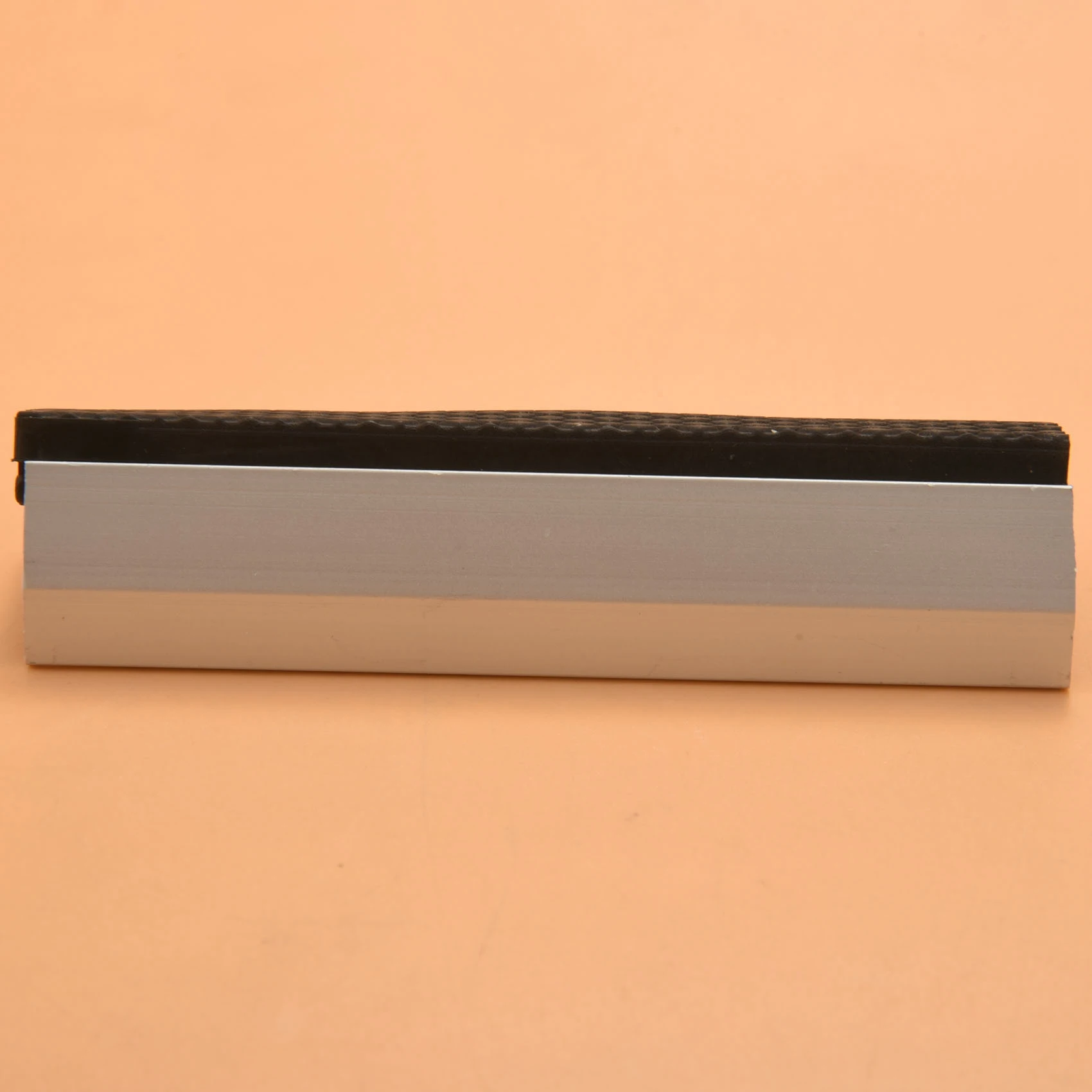 A23P 4 Inch Vise Universal Soft Vice Pads Covers, Multi-Purpose Protector For Any Metal Vice,2 Pcs,Silver
A23P 4 Inch Vise Universal Soft Vice Pads Covers, Multi-Purpose Protector For Any Metal Vice,2 Pcs,Silver