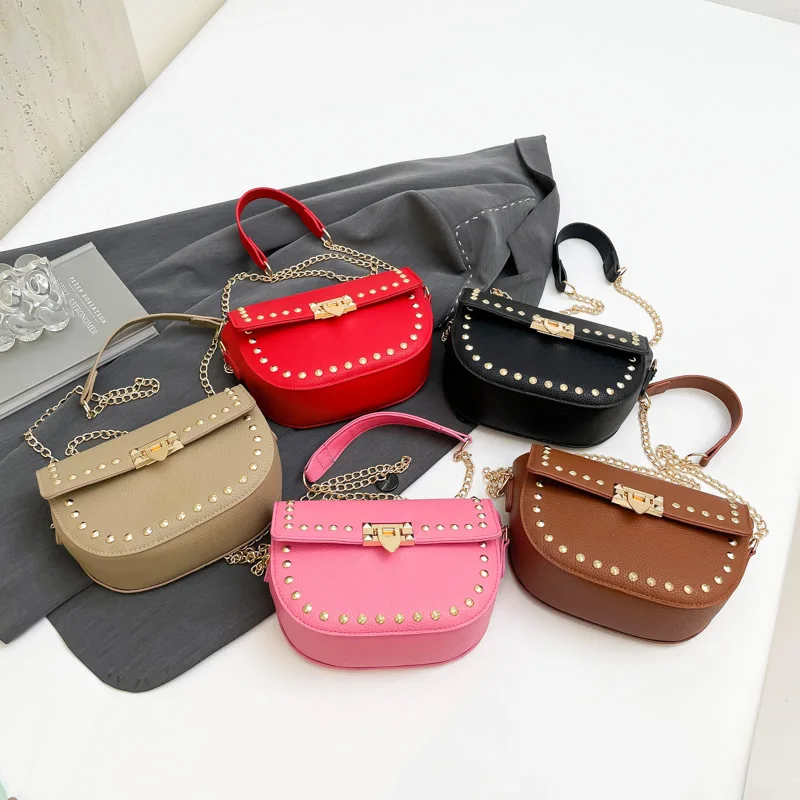 Дизайнерская сумка через плечо для женщин, 2025 г., сумка через плечо со стразами, многосторонняя сумка для переноски, модный эстетический рюкзак
Дизайнерская сумка через плечо для женщин, 2025 г., сумка через плечо со стразами, многосторонняя сумка для переноски, модный эстетический рюкзак 