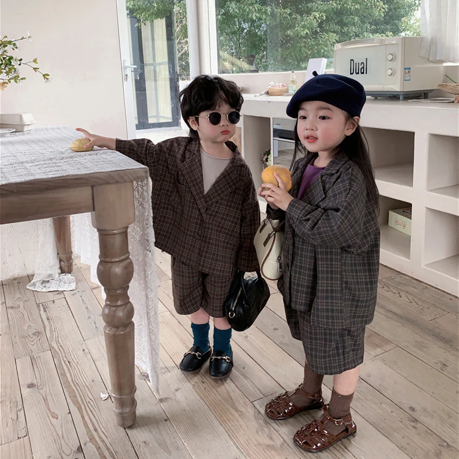 Checkered Suit Set Spring and Autumn New Korean Fashion Vintage Checkered Suit Jacket Shorts Two-piece Set
Checkered Suit Set Spring and Autumn New Korean Fashion Vintage Checkered Suit Jacket Shorts Two-piece Set