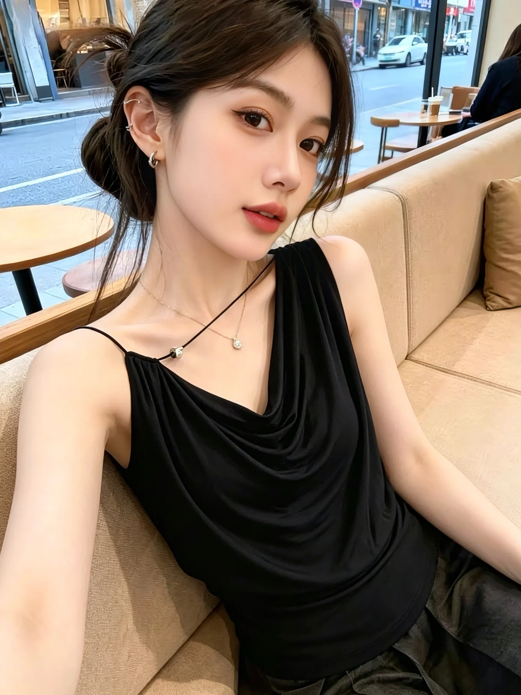 Spicy Girl Style Summer New Pure Desire Slimming Outerwear Women's Hanging Neck Strap Vest Korean Version Commute Style
Spicy Girl Style Summer New Pure Desire Slimming Outerwear Women's Hanging Neck Strap Vest Korean Version Commute Style