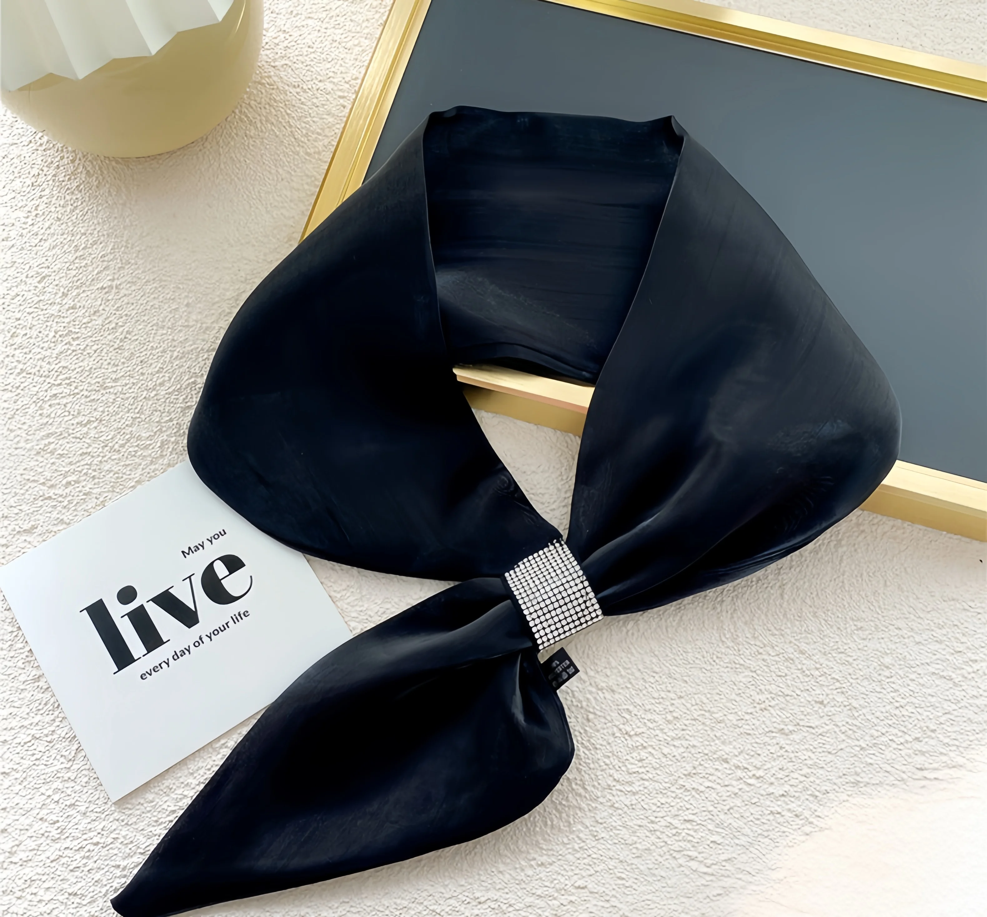 12 Solid Colors Small Silk Scarf Women Neckerchief Bandana Female Small Ear Scarf Korean Tie Bag Headband Neck Scarf 75*12cm
12 Solid Colors Small Silk Scarf Women Neckerchief Bandana Female Small Ear Scarf Korean Tie Bag Headband Neck Scarf 75*12cm
