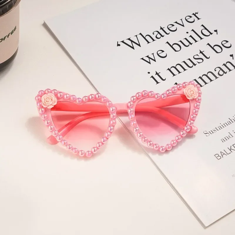 Heart Shaped Flower Pearl Sunglasses Pink White Love Heart Pearl Glasses Photo Prop Girl Birthday Party Bridal Shower Decoration
Heart Shaped Flower Pearl Sunglasses Pink White Love Heart Pearl Glasses Photo Prop Girl Birthday Party Bridal Shower Decoration