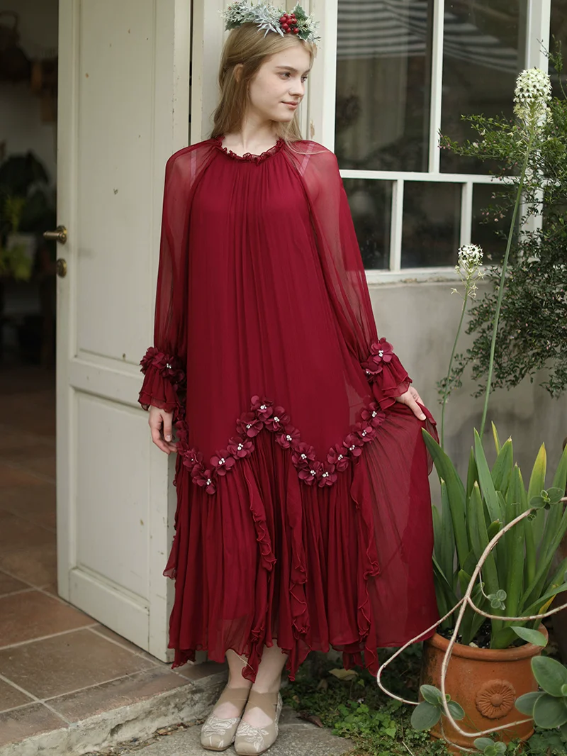 Spring Summer Women Wine Red Silk, Irregular Cutting, Hand-Woven Flower, Bell Sleeve, Loose Dress
Spring Summer Women Wine Red Silk, Irregular Cutting, Hand-Woven Flower, Bell Sleeve, Loose Dress