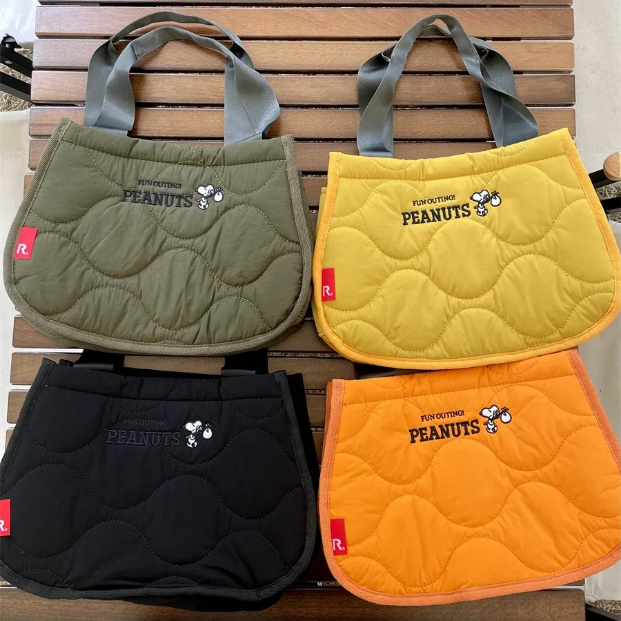 Japan Snoopy Snoopy Cartoon Embroidery Stitching Large Capacity Handbag Student Lunch Bag Tote Cloth Bag Space Cotton Crossbody
Japan Snoopy Snoopy Cartoon Embroidery Stitching Large Capacity Handbag Student Lunch Bag Tote Cloth Bag Space Cotton Crossbody