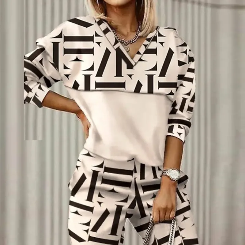 Elegant Fashion Long Sleeve V Neck Sweatshirt Top Skinny Pants Two Piece Set Outfits 2024 Y2K INS Autumn Women's Sport Tracksuit
Elegant Fashion Long Sleeve V Neck Sweatshirt Top Skinny Pants Two Piece Set Outfits 2024 Y2K INS Autumn Women's Sport Tracksuit
