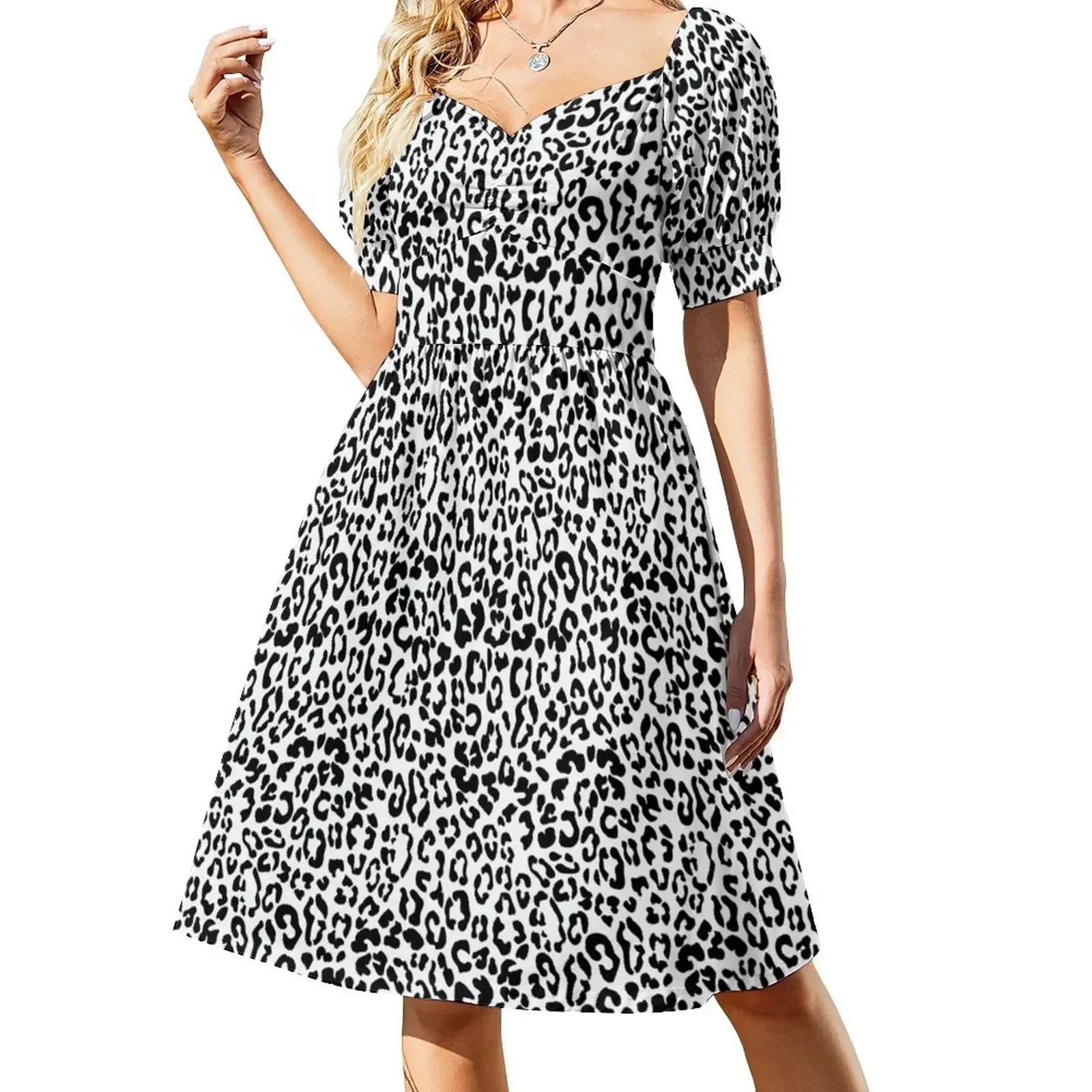 Trendy Black and White Leopard Print Seamless Pattern Short-Sleeved Dress beach dresses evening dress woman Dress
Trendy Black and White Leopard Print Seamless Pattern Short-Sleeved Dress beach dresses evening dress woman Dress