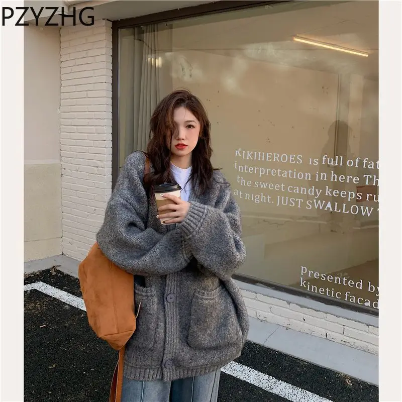 Women Autumn/winter 2023 New Lazy Wind Gray Sweater Coat Advanced Sense Korean Version of Loose V-neck Sweater Retro
Women Autumn/winter 2023 New Lazy Wind Gray Sweater Coat Advanced Sense Korean Version of Loose V-neck Sweater Retro