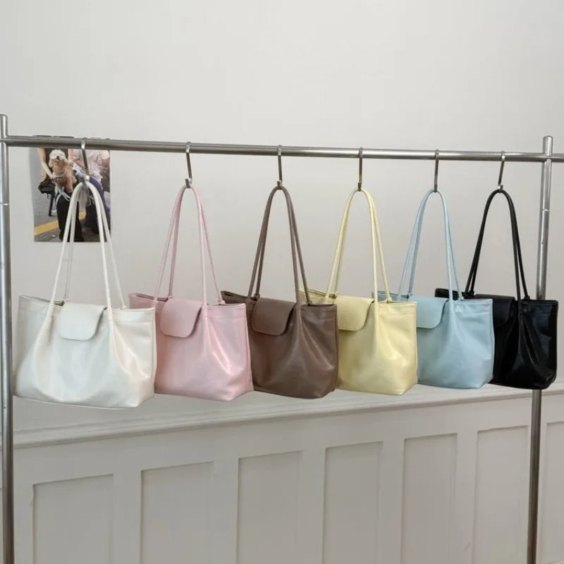 Diaper Bag Vintage Retro Original Textured Leather Crossbody Handbag Women Casual Simple Minimalist High-End Classic
Diaper Bag Vintage Retro Original Textured Leather Crossbody Handbag Women Casual Simple Minimalist High-End Classic