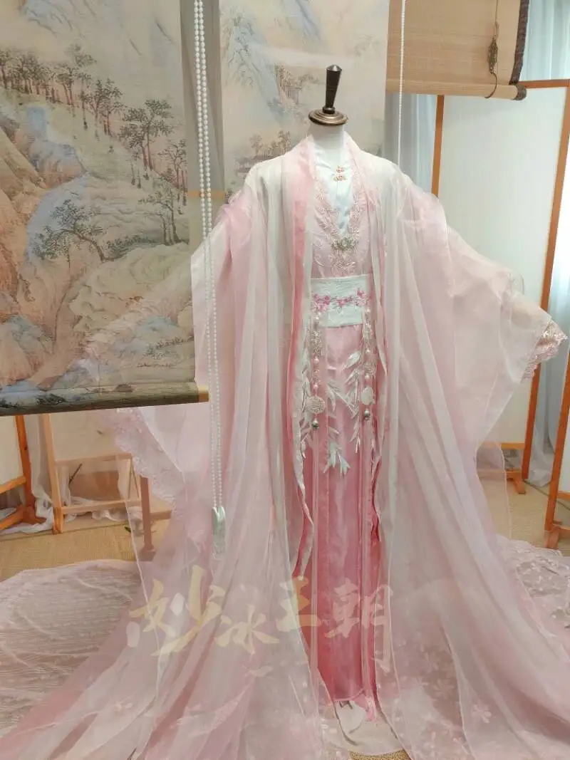 Ancient-style Costume Cosplay Halloween Fairy Fantasy Chinese-style Pink Unattributed Custom OC Costumes Hanfu
Ancient-style Costume Cosplay Halloween Fairy Fantasy Chinese-style Pink Unattributed Custom OC Costumes Hanfu