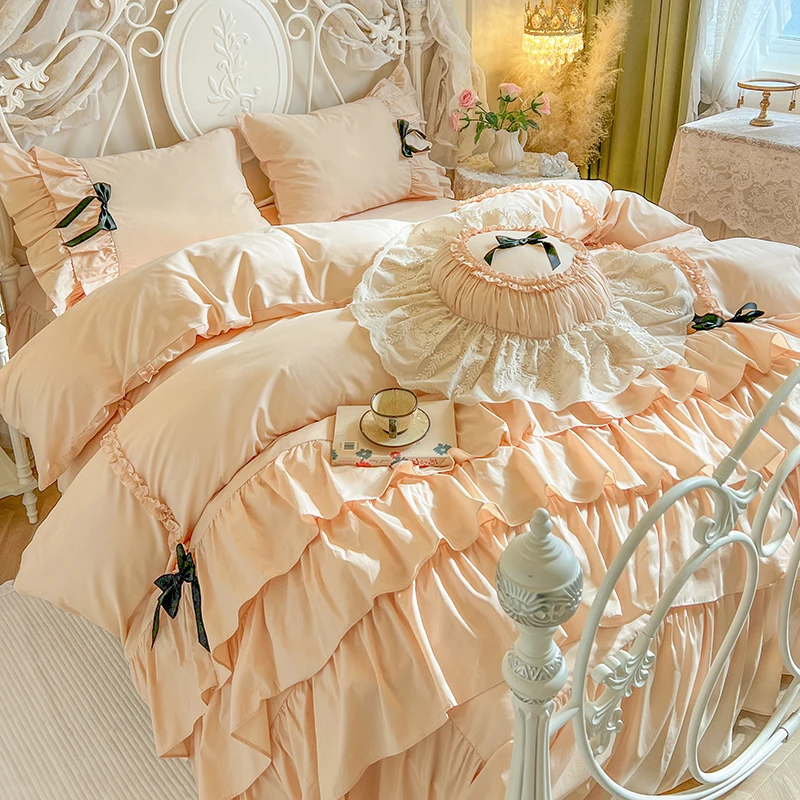 100% Cotton Korean Princess Style Three-layer Ruffles Bow Bedding Set Duvet Cover Bed Skirt Bedspread Pillowcases Wedding Gifts
100% Cotton Korean Princess Style Three-layer Ruffles Bow Bedding Set Duvet Cover Bed Skirt Bedspread Pillowcases Wedding Gifts