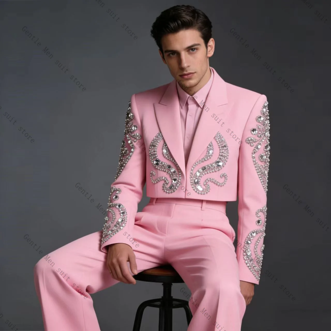Pink Men Suit Set 2 Pcs Short Blazer+Pants Trousers Crystals Groom Wedding Tuxedo Formal Office Business Jacket Coat Customized
Pink Men Suit Set 2 Pcs Short Blazer+Pants Trousers Crystals Groom Wedding Tuxedo Formal Office Business Jacket Coat Customized
